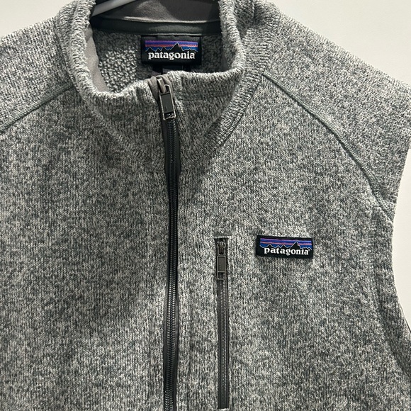 Patagonia Men's Heather Gray Better Sweater Fleece Vest - Picture 2 of 10